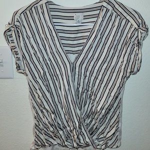 a new day size small v-neck striped business casual cashmere top